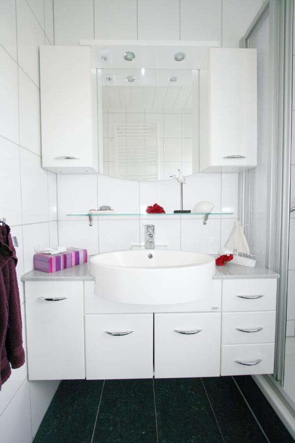 Ferienhaus Pelikanstr 82 Ostermann Bungalow 3 Norddeich  Bagian luar foto