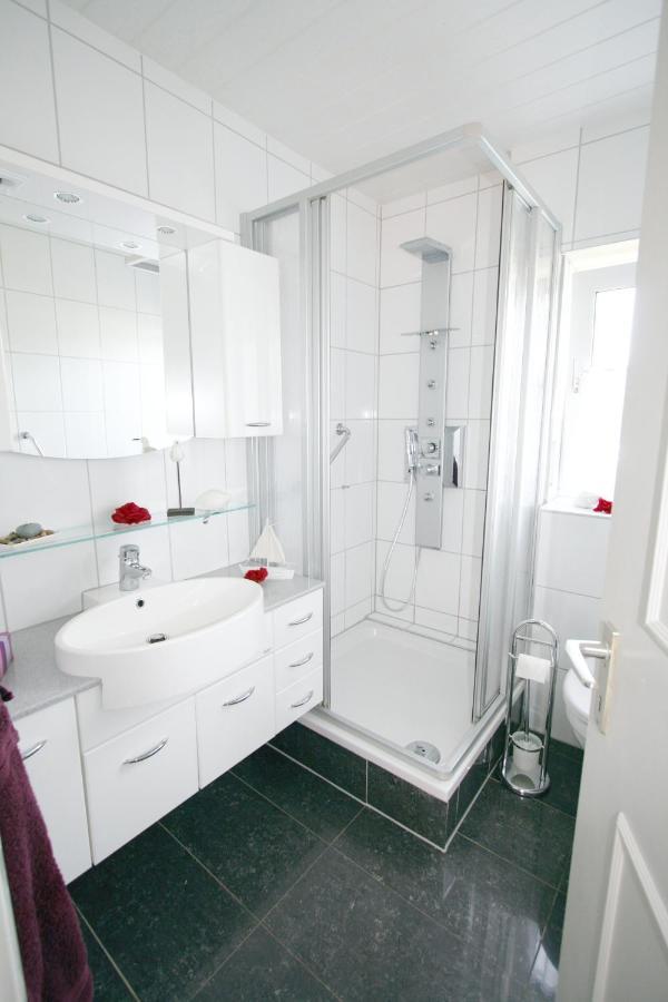Ferienhaus Pelikanstr 82 Ostermann Bungalow 3 Norddeich  Bagian luar foto